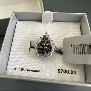 NWT Size 7 Sterling Silver 1 Carat T.W. White & Black Diamond Teardrop Ring